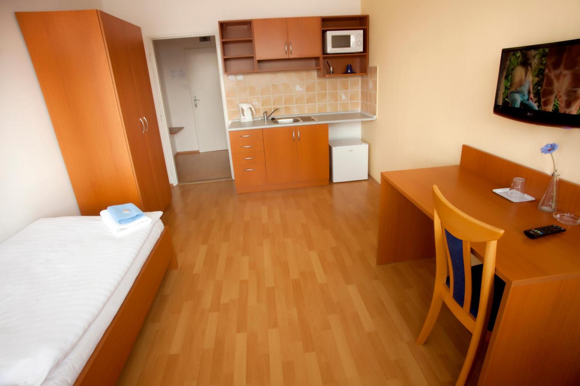 Hotel Veronika Острава Екстериор снимка