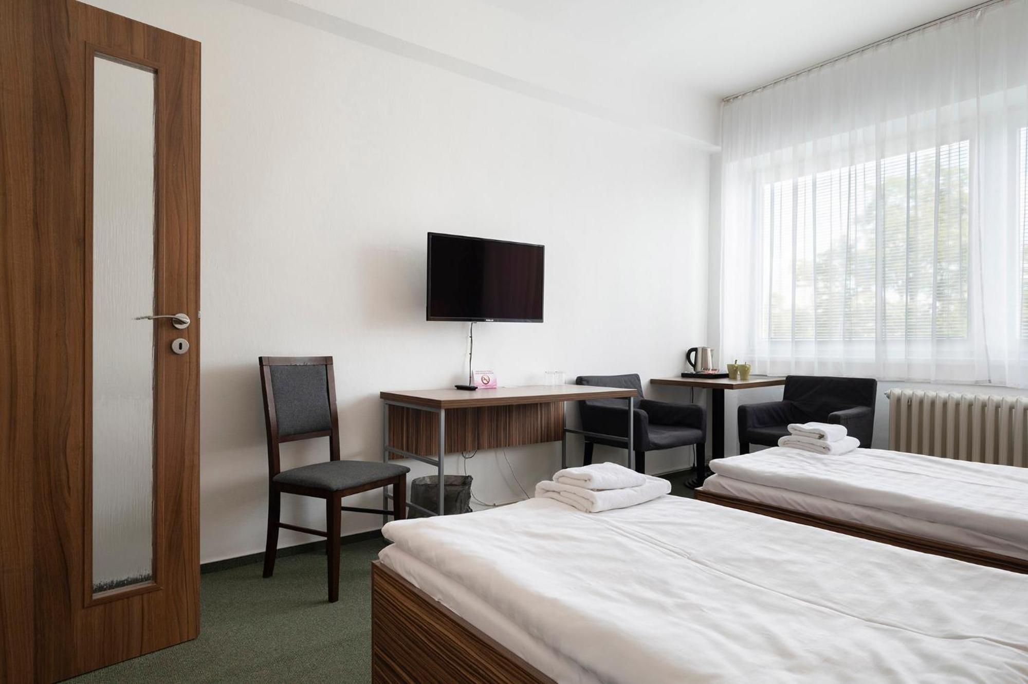 Hotel Veronika Острава Екстериор снимка