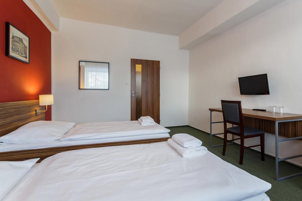 Hotel Veronika Острава Екстериор снимка