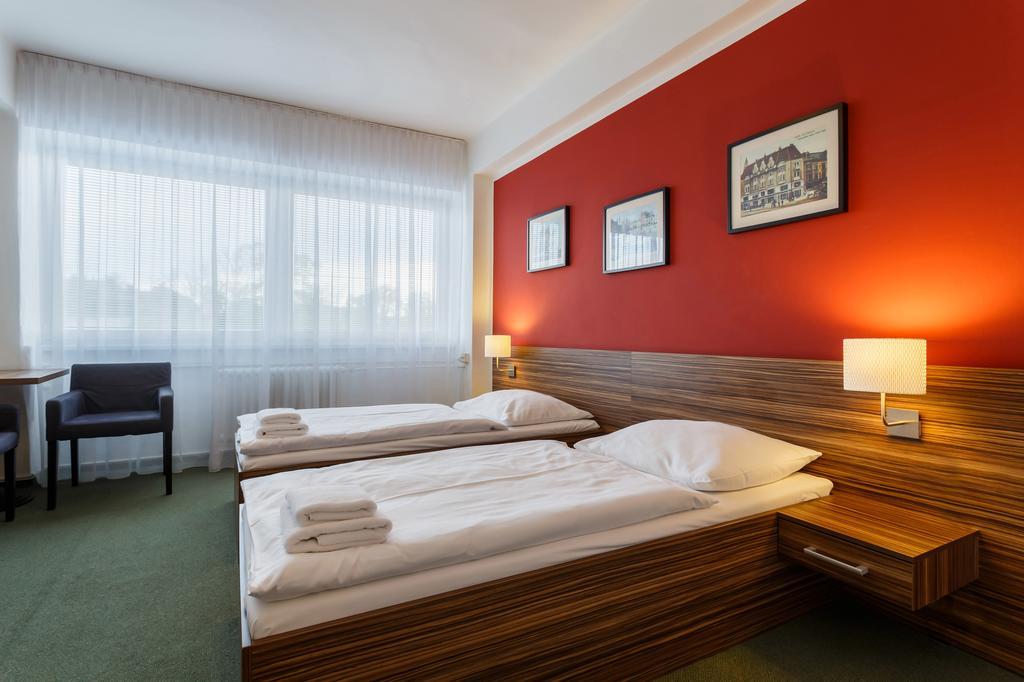 Hotel Veronika Острава Екстериор снимка
