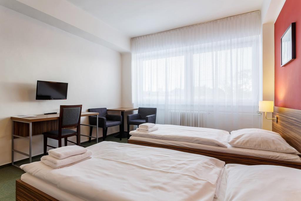 Hotel Veronika Острава Екстериор снимка